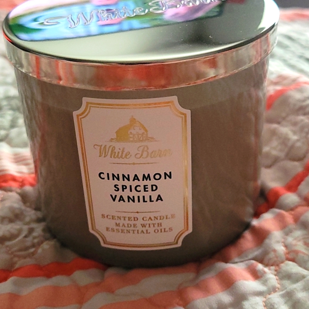 Bath & Body Works Candle